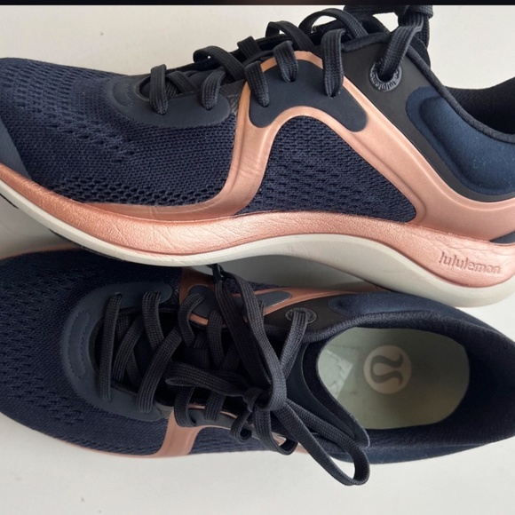 Lululemon Chargefeel Low Womens Workout Shoe - Picture 6 of 7